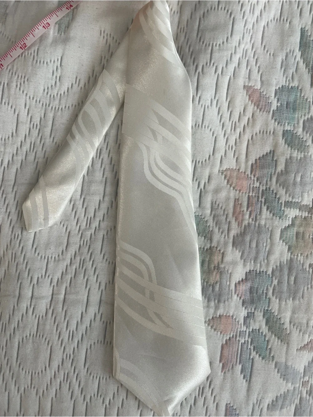 Dannicelli Boys White Satin Wavy Stripe Clip-On Tie Formal Wedding Communion 15